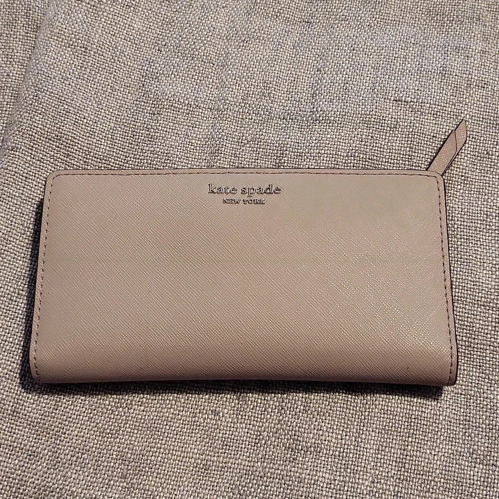 Kate Spade long wallet, beige - Picture 1 of 4